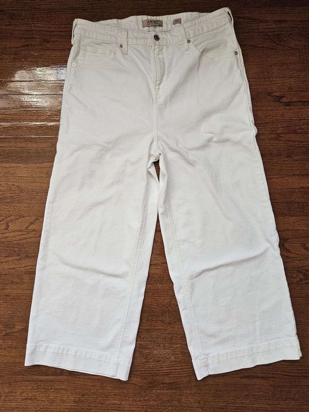 Ariat R.E.A.L. Denim Ultra High Rise Wide Leg Crop Jeans White Size 32R